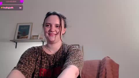 Lela online show from 06-20-26, 10:12