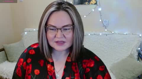 Vivien online show from 02-01-25, 06:19