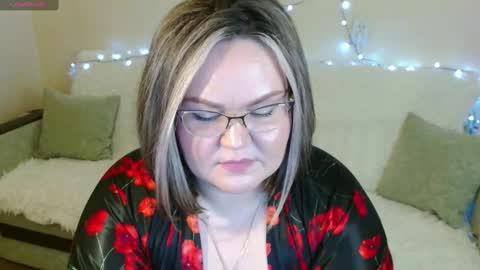 Vivien online show from 02-02-25, 02:45