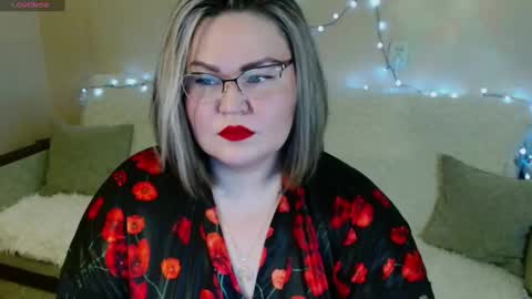 Vivien online show from 02-02-25, 07:57