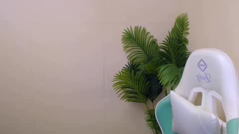 Vivien online show from 01-27-25, 06:30