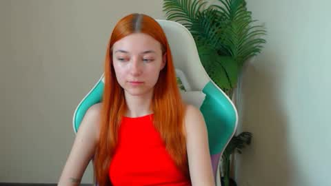 Vivien online show from 05-19-26, 01:56