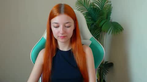 Vivien online show from 05-20-26, 06:47