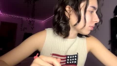 Vivi online show from 11-28-25, 04:20