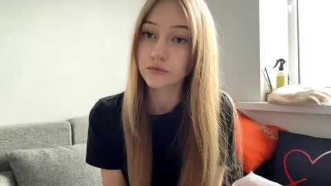 Kristy online show from 03-30-26, 01:01