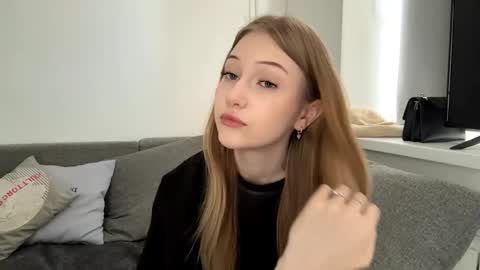 Kristy online show from 04-30-26, 01:39