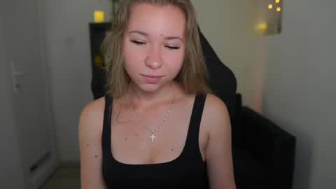 VivienVance online show from 06-07-26, 12:53