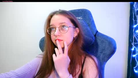 Snapshot of vivivivikkie chatting on 05-20-26, 09:21 vivivivikkie online show from 05-20-26, 09:21