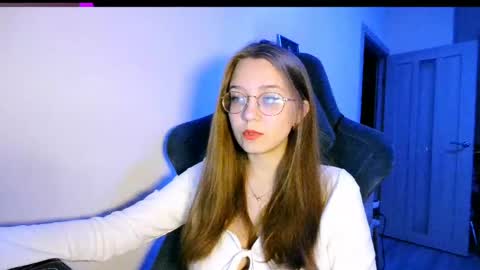 Snapshot of vivivivikkie chatting on 05-29-26, 09:57 vivivivikkie online show from 05-29-26, 09:57