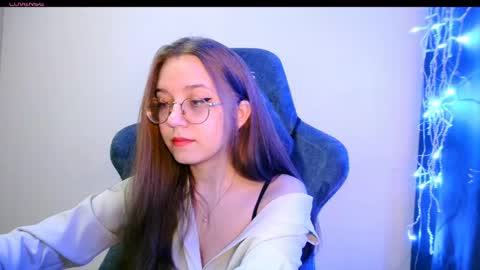 Snapshot of vivivivikkie chatting on 06-09-26, 09:26 vivivivikkie online show from 06-09-26, 09:26