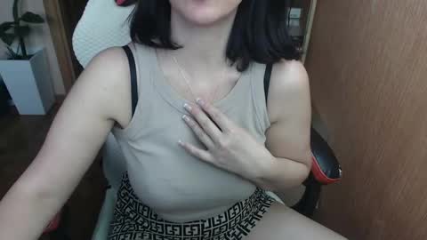 Eva online show from 05-26-26, 03:19