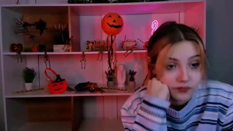 vivy_star online show from 11-02-25, 08:00