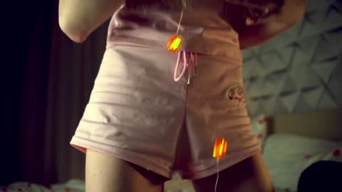 vixcx_ online show from 10-29-25, 03:36