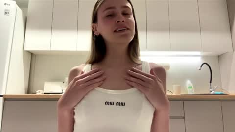 vixcx_ online show from 12-02-25, 02:56