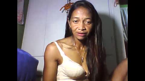 Snapshot of vixen_lina chatting on 04-24-26, 06:32 vixen_lina online show from 04-24-26, 06:32