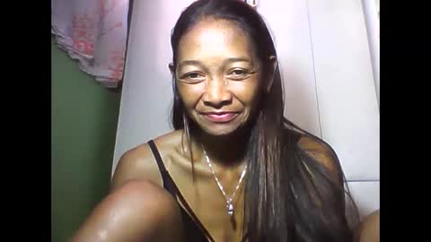 Snapshot of vixen_lina chatting on 05-12-26, 06:10 vixen_lina online show from 05-12-26, 06:10