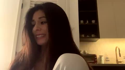 Snapshot of vixenblade chatting on 01-14-26, 06:30 vixenblade online show from 01-14-26, 06:30