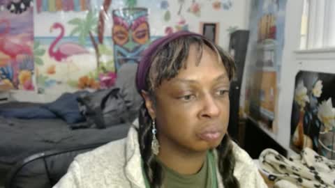 Snapshot of vixenfyre chatting on 01-22-25, 05:59 Vixen Fyre online show from 01-22-25, 05:59