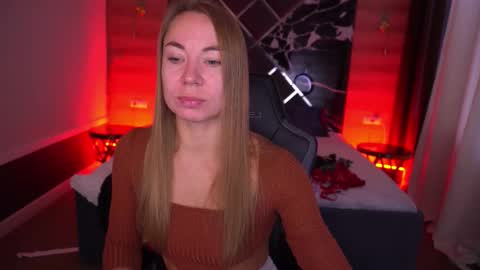 Snapshot of vixenmuse chatting on 10-27-25, 06:50 Ur Lady online show from 10-27-25, 06:50