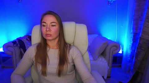 Snapshot of vixenmuse chatting on 11-04-25, 09:03 Ur Lady online show from 11-04-25, 09:03