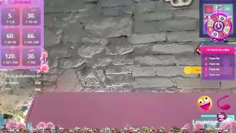 Snapshot of vixvixenn chatting on 06-25-26, 07:57 ANA online show from 06-25-26, 07:57