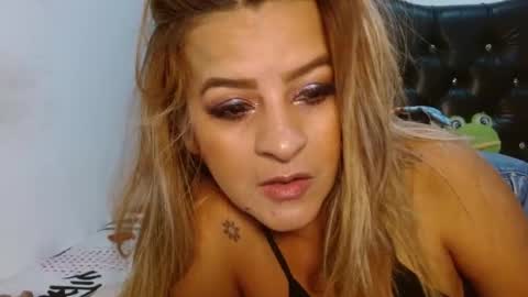 Snapshot of vkleiin chatting on 11-01-25, 12:56 Venus online show from 11-01-25, 12:56