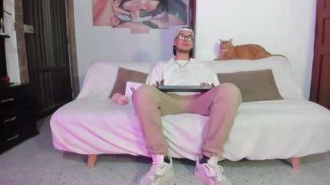 Snapshot of vlad__night chatting on 05-06-26, 03:57 Vlad online show from 05-06-26, 03:57