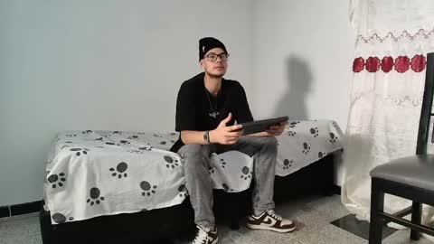 Snapshot of vlad__night chatting on 05-07-26, 04:51 Vlad online show from 05-07-26, 04:51
