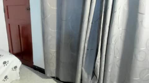 Snapshot of vlad__night chatting on 05-21-26, 03:35 Vlad online show from 05-21-26, 03:35