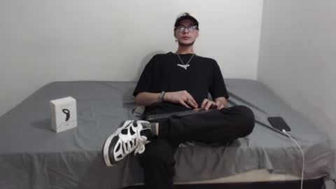 Snapshot of vlad__night chatting on 05-23-26, 03:56 Vlad online show from 05-23-26, 03:56