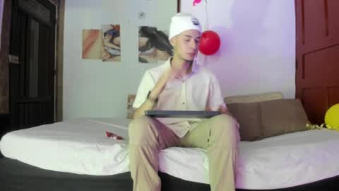 Snapshot of vlad__night chatting on 06-01-26, 03:41 Vlad online show from 06-01-26, 03:41