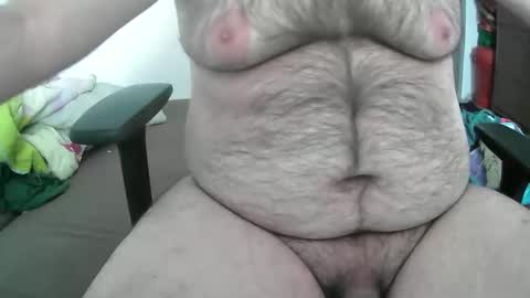 vladmm3 online show from 04-17-26, 09:34