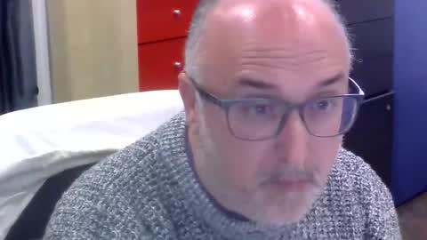 Snapshot of volpi72 chatting on 04-07-26, 06:41 volpi72 online show from 04-07-26, 06:41