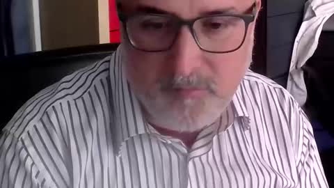 Snapshot of volpi72 chatting on 04-15-26, 10:33 volpi72 online show from 04-15-26, 10:33