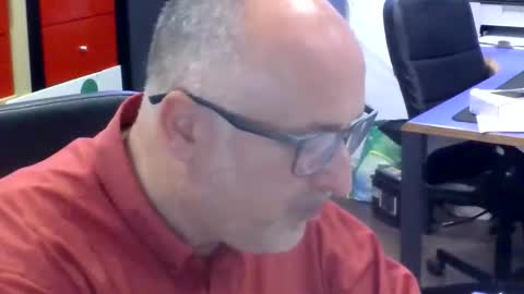 Snapshot of volpi72 chatting on 05-11-26, 05:43 volpi72 online show from 05-11-26, 05:43