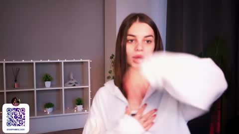 Sofia online show from 11-09-25, 06:44