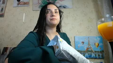 Snapshot of voulezvous_angel chatting on 06-04-26, 06:03 voulezvous_angel online show from 06-04-26, 06:03