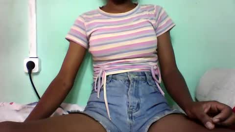 vounialdy online show from 01-28-25, 02:21