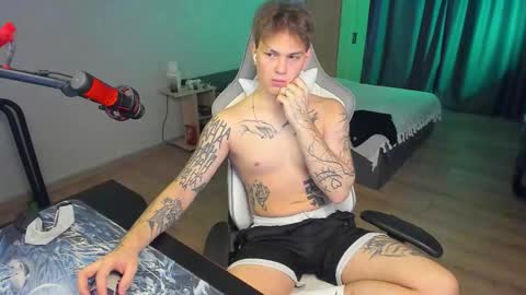 vova online show from 10-14-25, 09:32