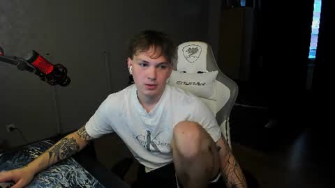 Snapshot of vova_belkin_ chatting on 06-20-26, 05:49 vova online show from 06-20-26, 05:49