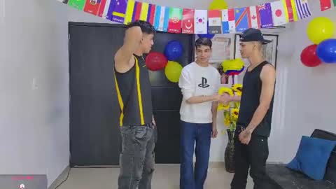 voyeurism_guys online show from 06-22-26, 10:29