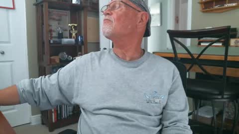 Vueuorme online show from 02-17-25, 02:48