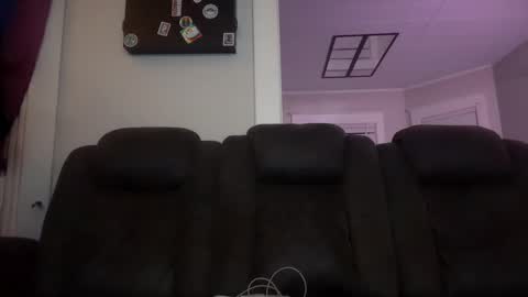 Snapshot of vveejay48826 chatting on 09-13-25, 03:39 vveejay online show from 09-13-25, 03:39