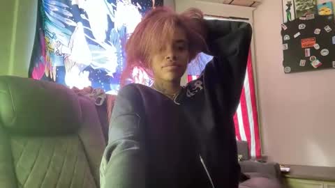 Snapshot of vveejay48826 chatting on 10-18-25, 05:35 vveejay online show from 10-18-25, 05:35