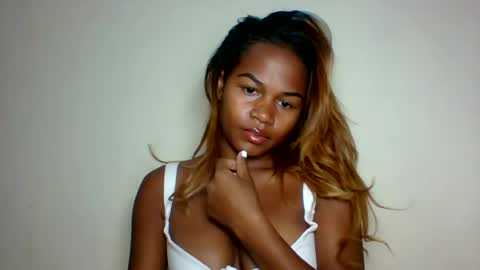 vynarahot online show from 06-14-26, 05:15