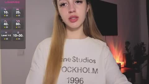 Alice  Before pvt write to me in PM  online show from 06-04-26, 10:27