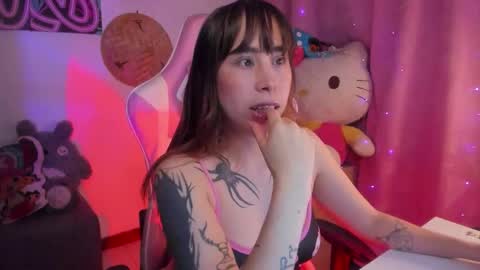 AIKA  online show from 11-17-25, 03:23