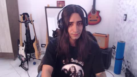 Snapshot of wake_and_bakee chatting on 03-09-25, 01:15 John online show from 03-09-25, 01:15