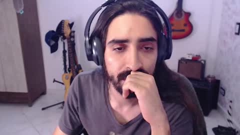 Snapshot of wake_and_bakee chatting on 10-05-25, 09:34 John online show from 10-05-25, 09:34