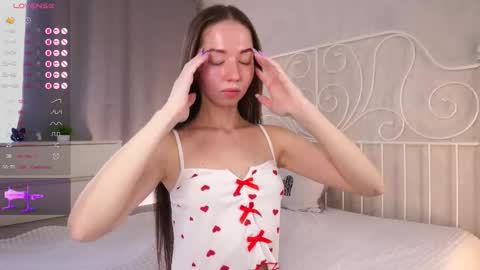 Snapshot of waki_fuckie chatting on 09-21-25, 04:47 Lina online show from 09-21-25, 04:47